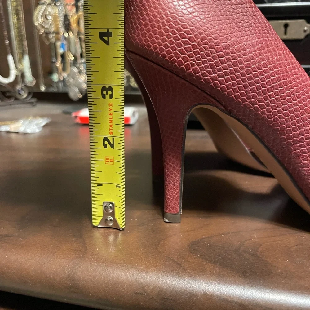 Nine West Heels - Picture 4 of 8